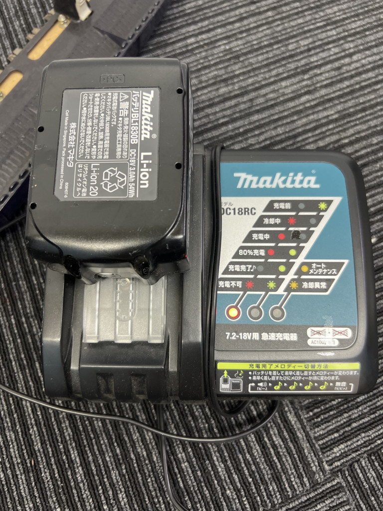 安い品質保証◆《DD154》41208 マキタ makita 充電式生垣バリカン MUH464D バッテリーつき BL1830 はさみ、のこぎり