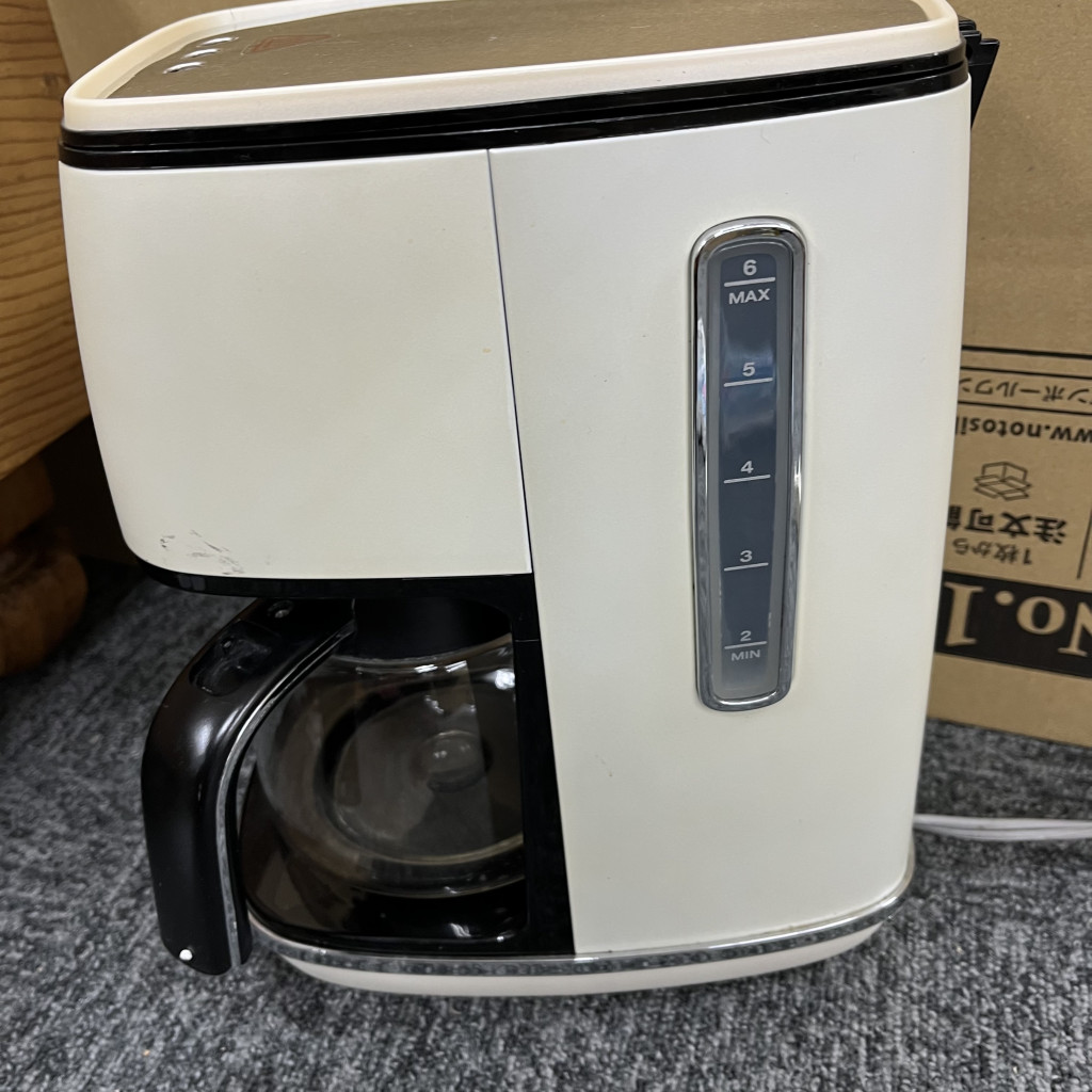 62813＊DeLonghi デロンギ ドリップコーヒーメーカー ICMI011J-W