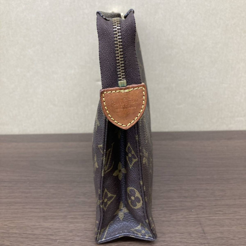 LOUIS VUITTON ルイヴィトン モノグラム ポシェット トワレット LOUIS VUITTON ルイヴィトン モノグラム ポシェット トワレット