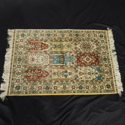 GOLDEN YARN CARPET KAYSERI FINE カーペット 絨毯 買取実績 GOLDEN YARN CARPET KAYSERI FINE カーペット 絨毯 買取実績