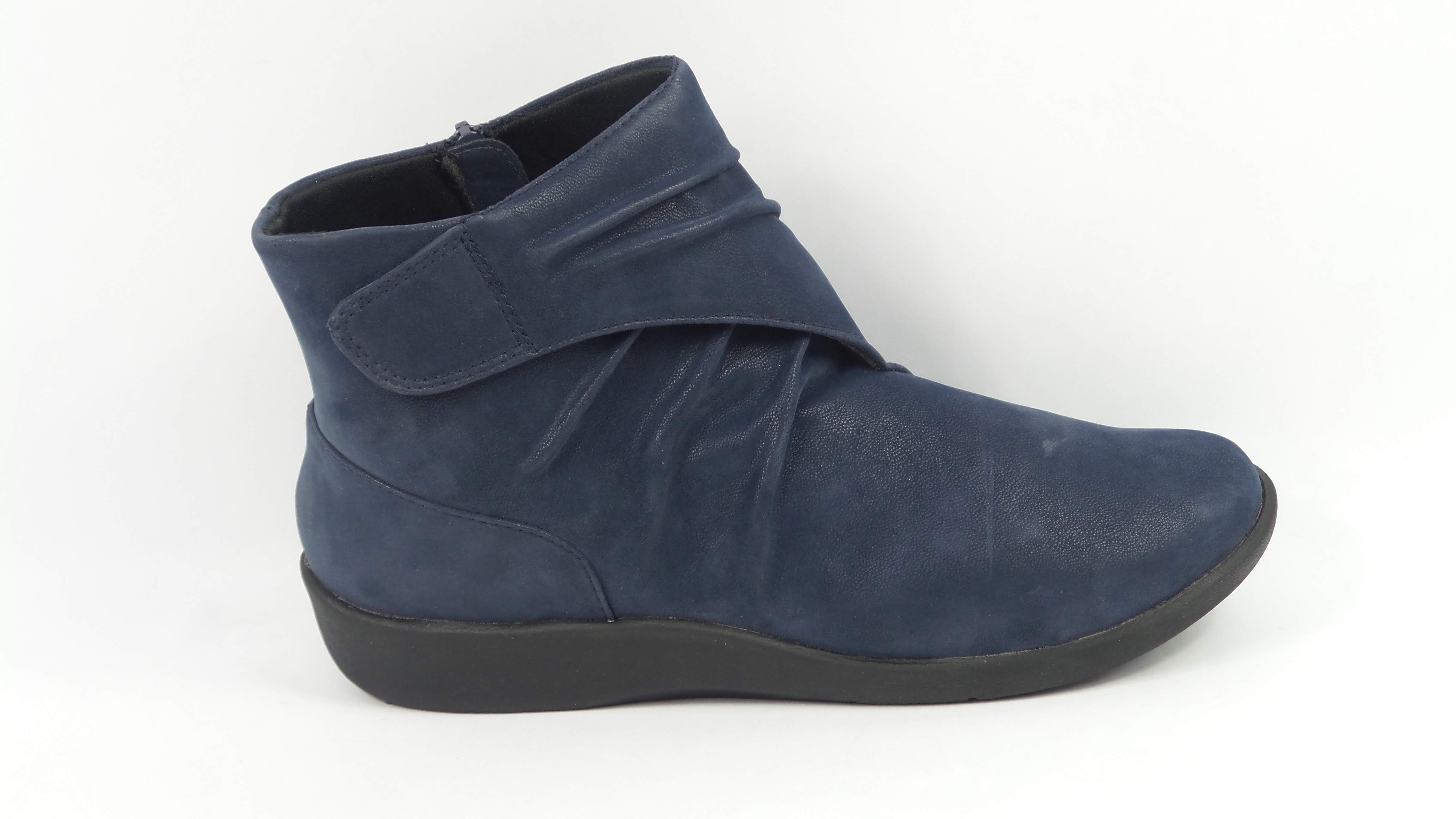 CLOUDSTEPPERS by Clarks Ruched Ankle Boots Sillian Tana Navy | eBay