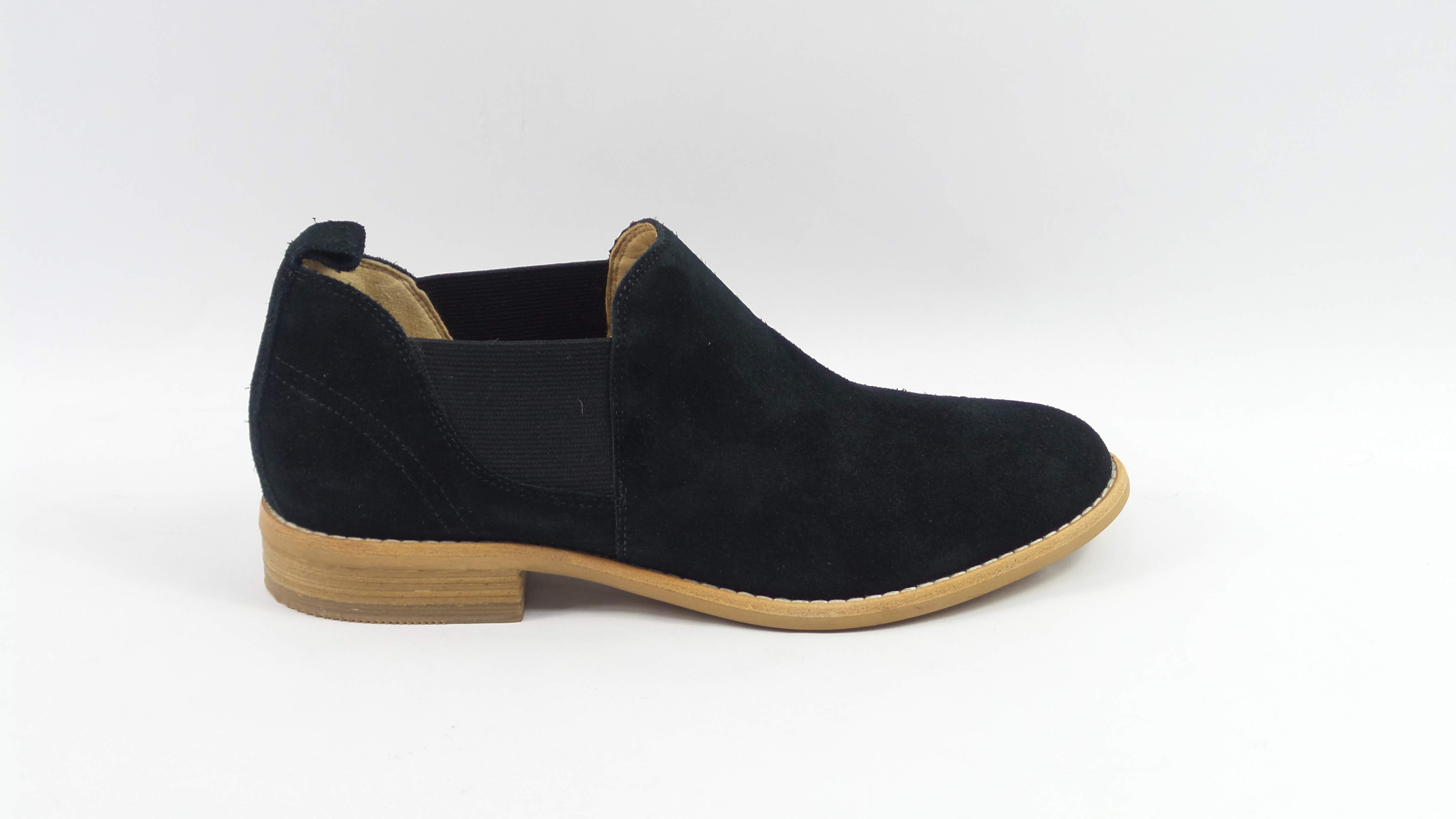clarks edenvale page black