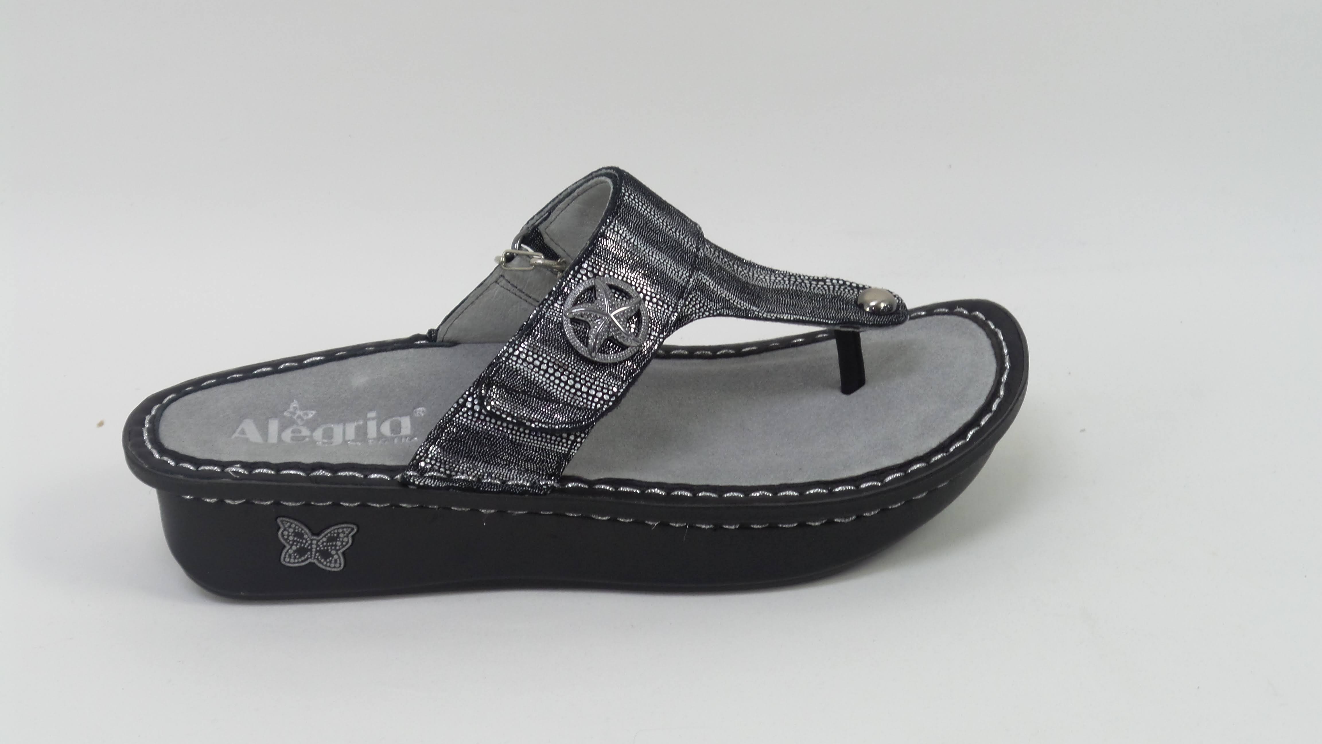 salvatore ferragamo viva ballet flat