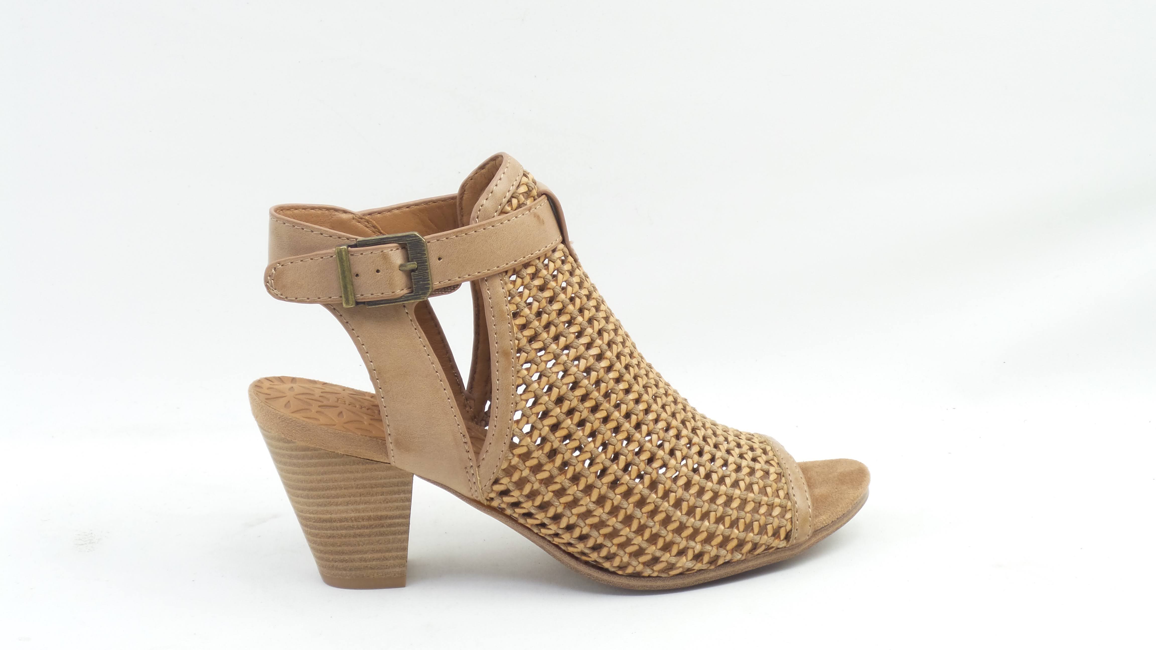 Baretraps Rekita Open Toe Woven Shootie 