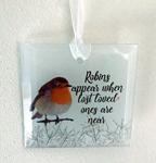 Maisie Moo Gifts Limited Robins Appear When Lost Loved Ones Are Near Square Glass Hanging ChristmasTree Decoration Ornament Bauble Memorial