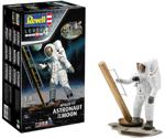 Revell Apollo 11 Astronaut on the Moon (03702)