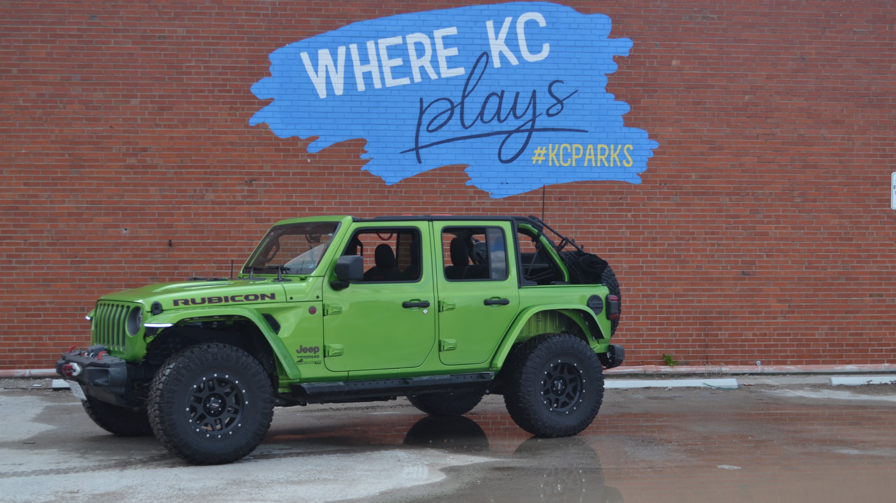 Travel Mug - Jeep® Text and Grill Powder Coated - Jeep Green