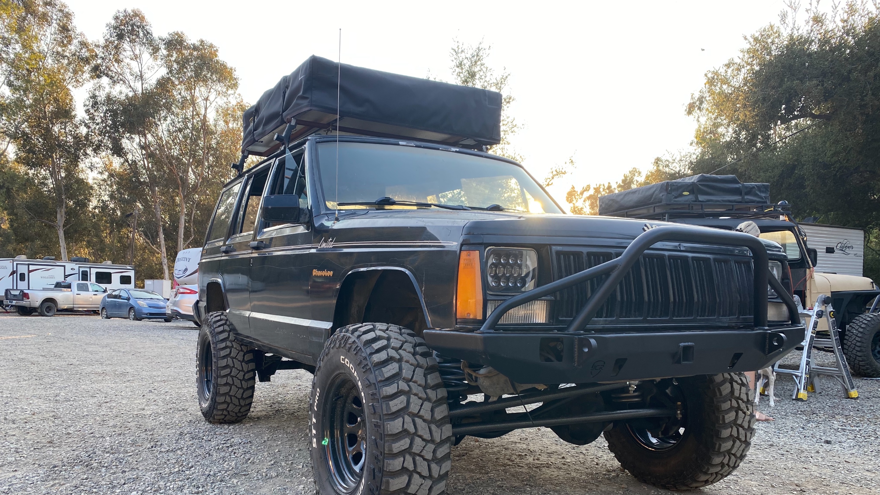 1988 Jeep Cherokee w/Mastercraft Boat & Light Bar Big J's Garage