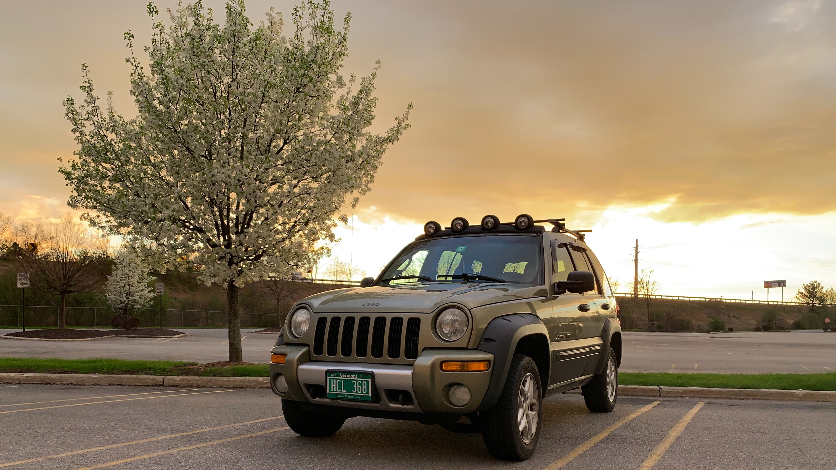 jeep liberty logo wallpaper