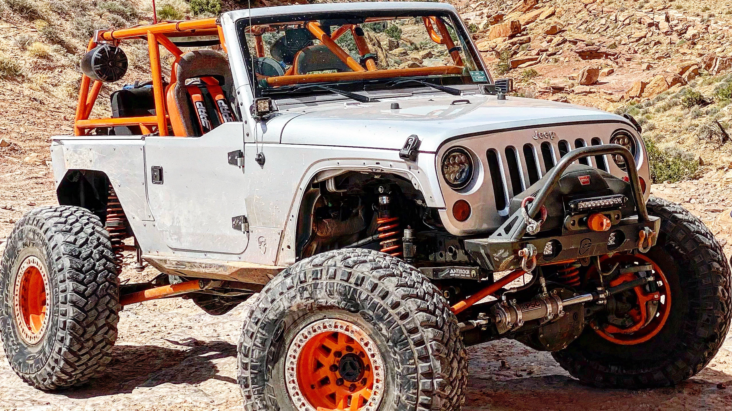 2012 Jeep Wrangler - crawlin campbell | REVKIT