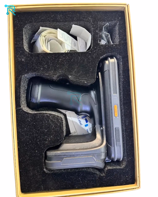 Chainway C72 retail unboxing package with charging cradle and battery Chainway C72 complete retail packaging box with power accessories