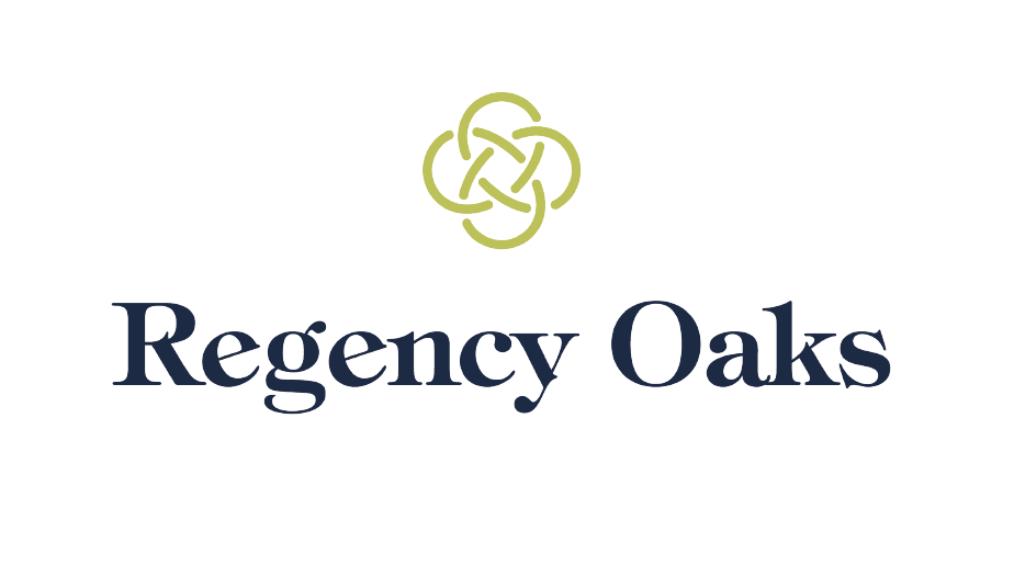 Regency Oaks logo