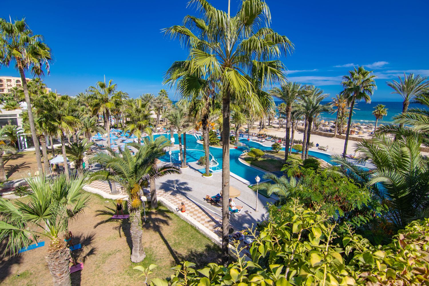 Swimming pool