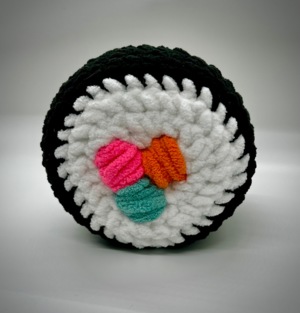 Chunky sushi roll amigurumi