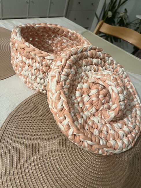 EsaMai's make photo for Tabletop Scrap Yarn Bin with Lid