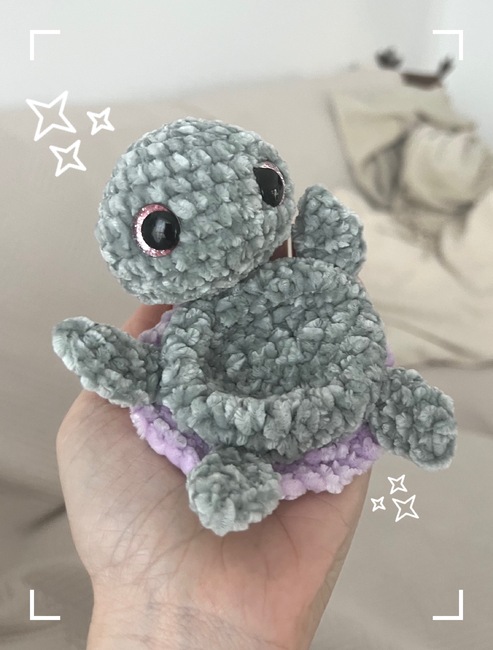 EsaMai's make photo for Turtle Snuggler
