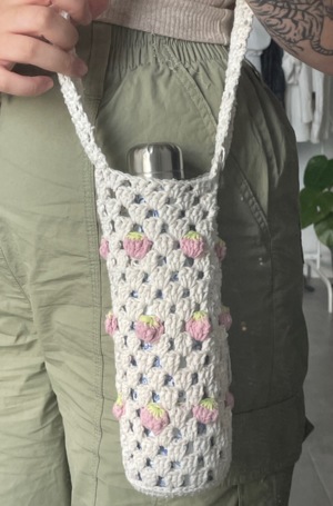 Water Bottle Sling Knitting Pattern : Glee : Brome Fields