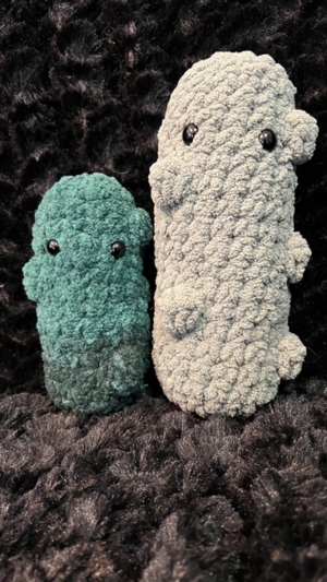 Tiny pickle ✨ pattern from @babycakesstudios #pickle #pickles #crochet