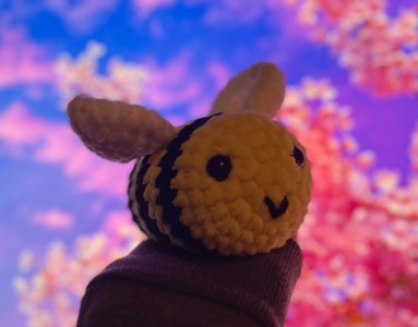 Crochet keychain bee