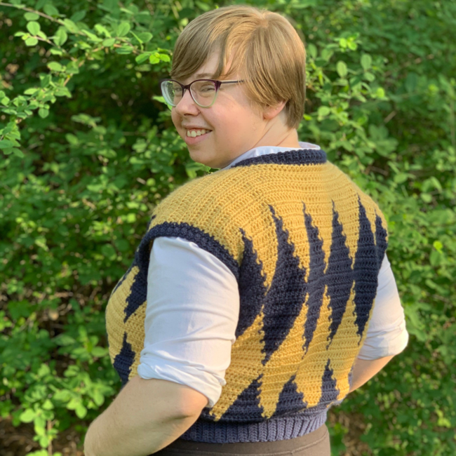 FREE Preppy Diamond Vest: Crochet pattern