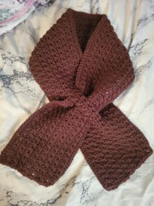 Xs Keyhole Scarf