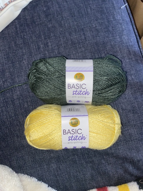 Lion Brand Basic Stitch Anti Pilling Yarn 3 Bundle - Pine Heather