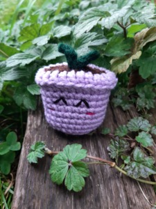 Little Yarn Friends: Plant Pot