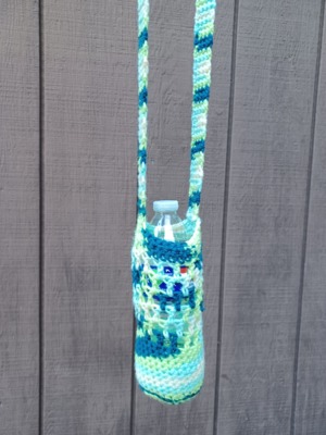 Water Bottle Holder (Free Crochet Pattern)