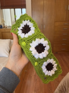 Sunflower seat belt cover: Crochet pattern | Ribblr