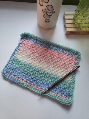 Sweet Honeycomb Mug Rug