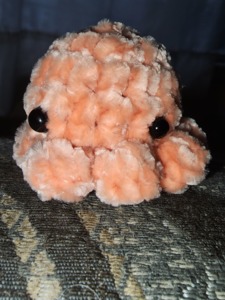 Crochet mini octopus (with YOUTUBE tutorial)