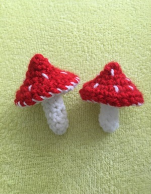 Mushroom keychain pattern – Miss Dolkapots Krafties