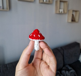 Mushroom keychain pattern – Miss Dolkapots Krafties