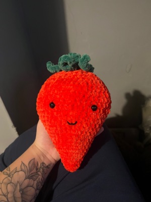 Strawberry Can CoozieCozy: Crochet pattern | Ribblr