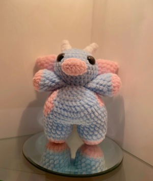 FREE Furry Bubble Gum Cow Crochet Pattern