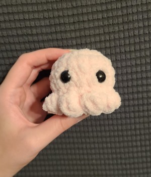 No-sew mini-octopus