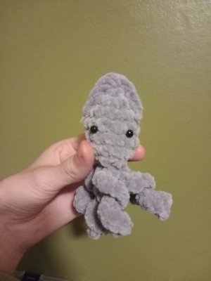 Mini Squid- no sew crochet pattern