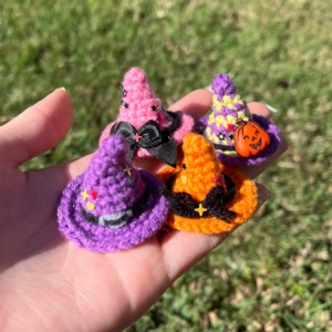 Tiny Witch Hat v. 2