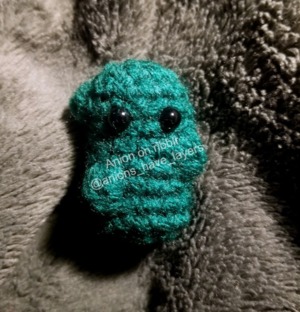 NoSew Emotional Support Pickle: Crochet pattern