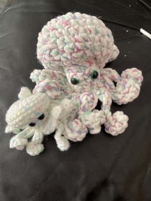 Crochet No-Sew Fidget Squid Pattern