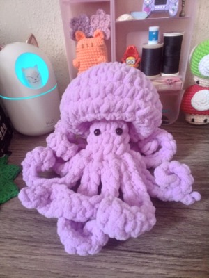 Crochet No-Sew Fidget Squid Pattern