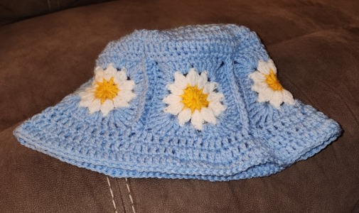 Crochet Daisy Bucket Hat