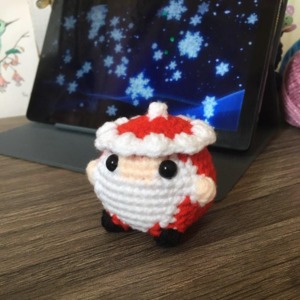 No Sew Santa Ball