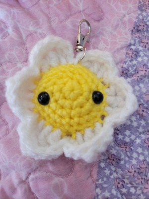 Daisy Buddy Keychain