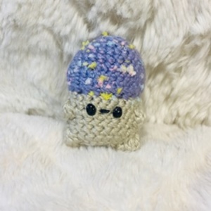 Mini NO-SEW Mushrooms Crochet Pattern