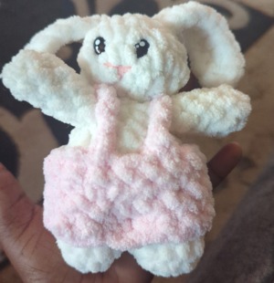 Crochet bunny with overalls