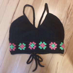 Flower Mosaic Crop Top Crochet Pattern