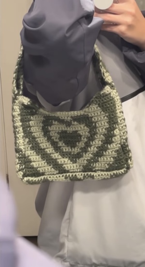 Sierragracee2586 make for POWERPUFF HEART SHOULDER BAG