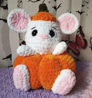 Baby Pumpkin Mouse (low-sew)