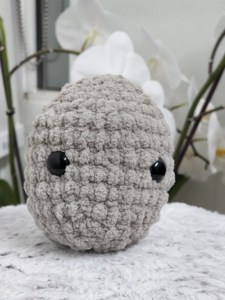 Yarn Ball Stress Reliever - Crochet Pattern Review - EyeLoveKnots